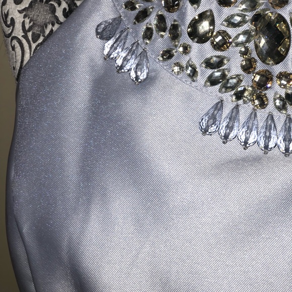 Gorgeous Ice Blue High Neck Sleeveless Cocktail Dress Size 10 - Picture 5 of 12